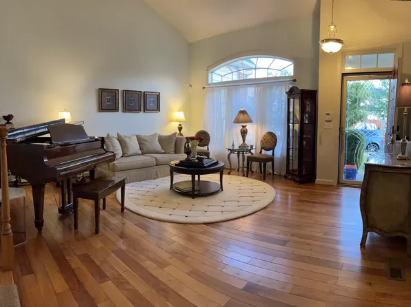 7367 Cluster House Way, Gainesville, VA 20155