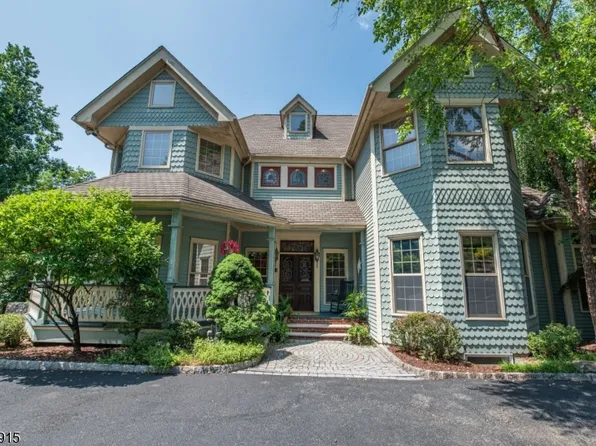 403 Stonetown Rd, Ringwood Boro, NJ 07456