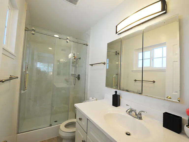 16772 Scotsdale Cir — Photo 7