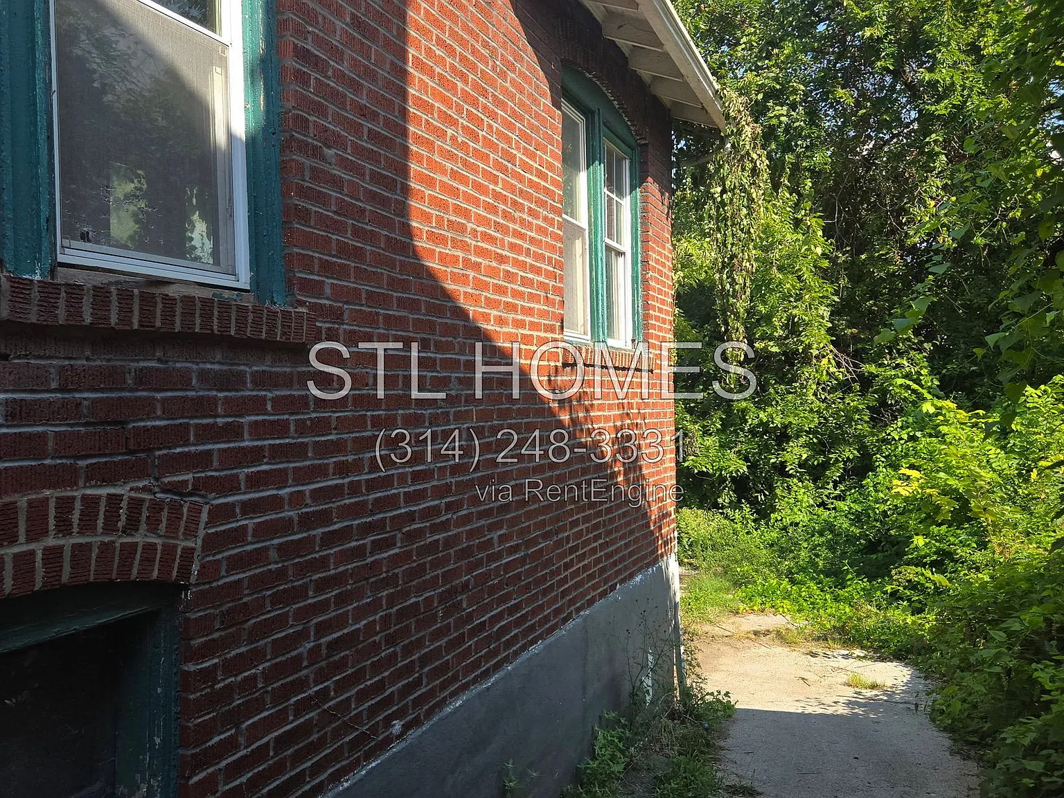 3 bed, 1.0 bath, 900 sqft, $695 — Photo 3