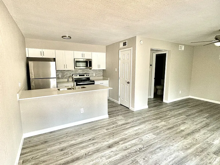 Athena Garden Apartments — Photo 51