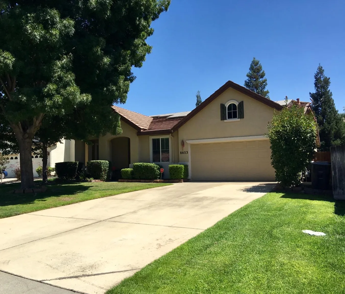 8623 Lupone Ct photo 1