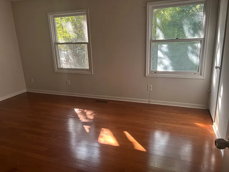 1395 Twin Branches Cir SE — Photo 8