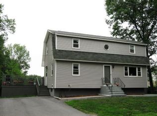 35 Greenwood Ave, Tewksbury, MA 01876