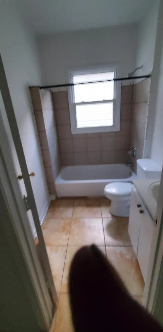 1118 Lizardi St — Photo 3