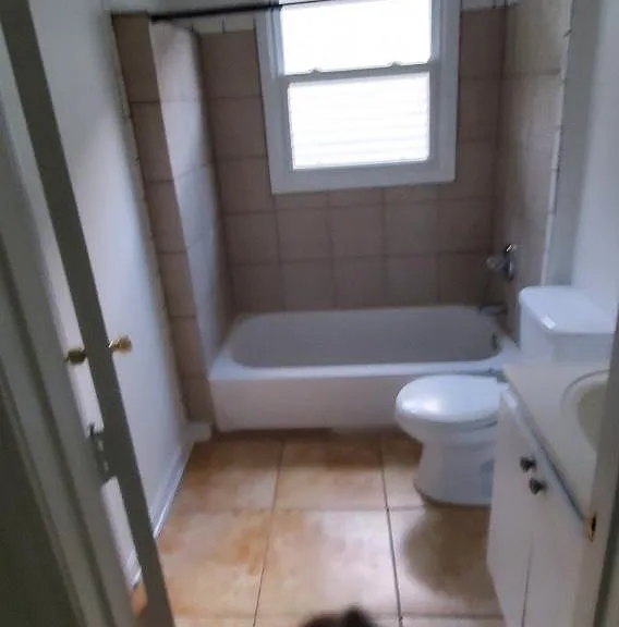 1118 Lizardi St — Photo 3
