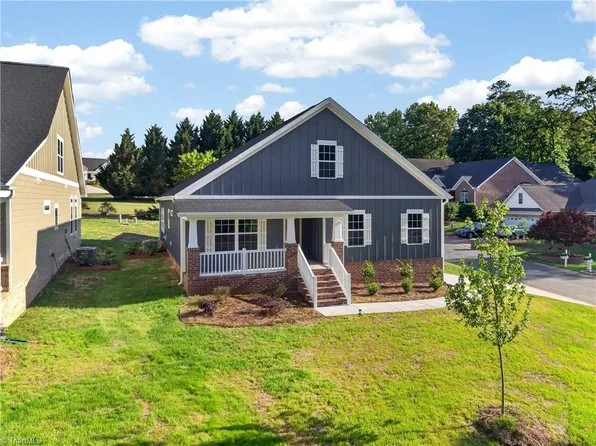 2613 High Meadow Dr, Asheboro, NC 27205