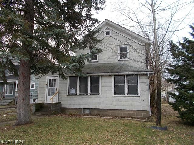 1st image of 202 Orchard St