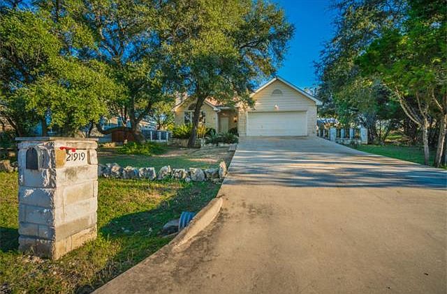 1st image of 21919 Briarcliff Dr