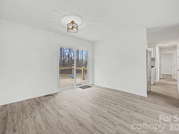 3rd image of 1135 Princeton Rd