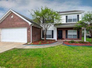 9 Rosewall Ln, Little Rock, AR 72210