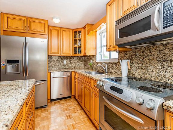 3rd image of 11685 Canal Dr APT 410