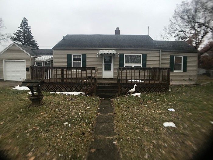 1st image of 19572 Sunset Ln