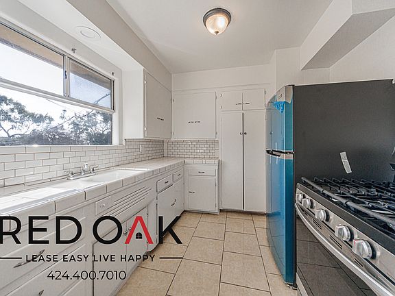 2nd image of 3366 W 83rd St #3366