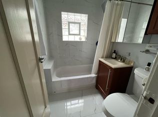 2124 W Ainslie St #2, Chicago, IL 60625