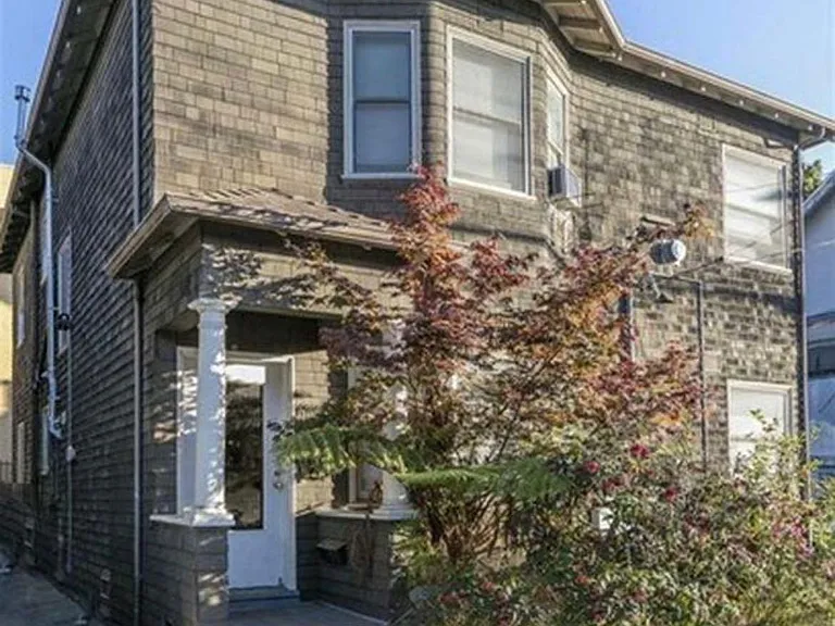 2308 Haste St #C — Photo 20