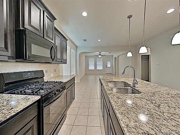 3rd image of 9105 Edenberry Ln