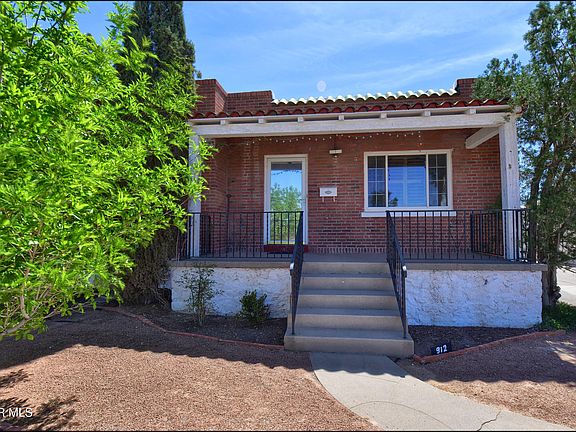 3rd image of 912 Mesita Dr