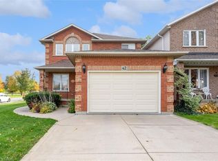 42 Sedona Ct, Hamilton, ON L9B 2R1