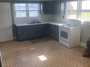 40 Oak St, Salem, NJ 08079