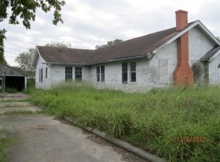 111 Osage St, Refugio, TX 78377