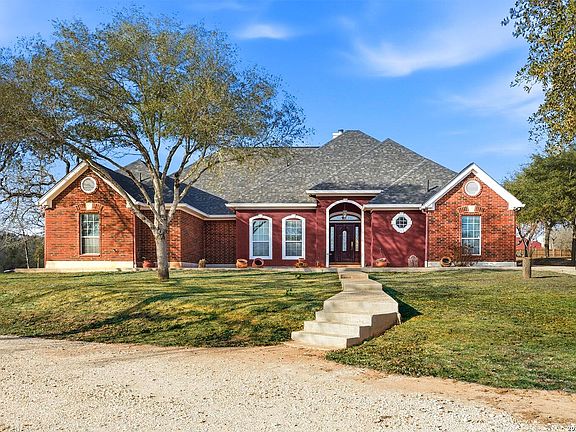 3rd image of 1007 Bluebonnet Lane