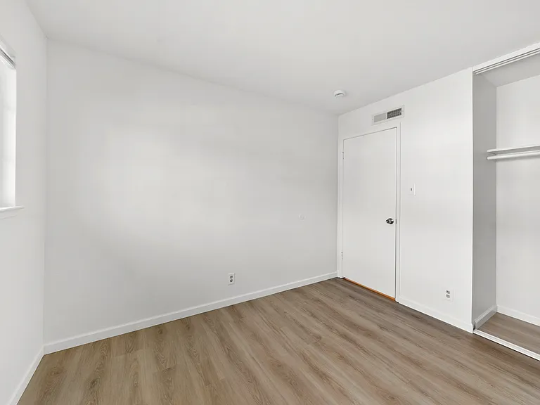 20459 John Dr #3 — Photo 12