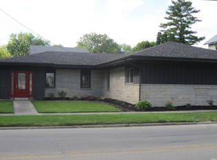 818 W Park Dr, Huntington, IN 46750