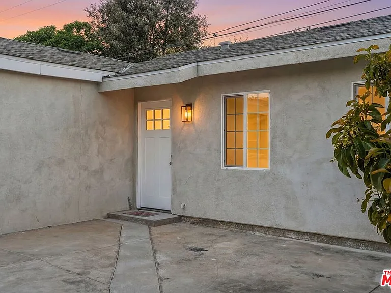 11445 Delano St — Photo 14