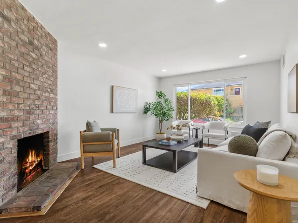 5042 Palmetto Ave, Pacifica, CA 94044