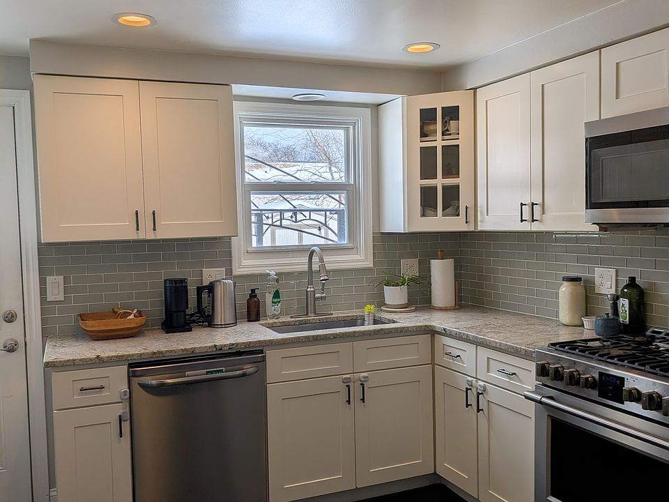 1st image of 38 Cascade Dr APT 1