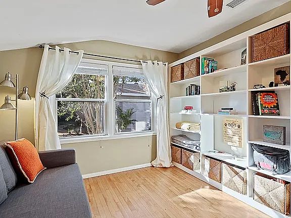 2nd image of 3171 Cedar Ave