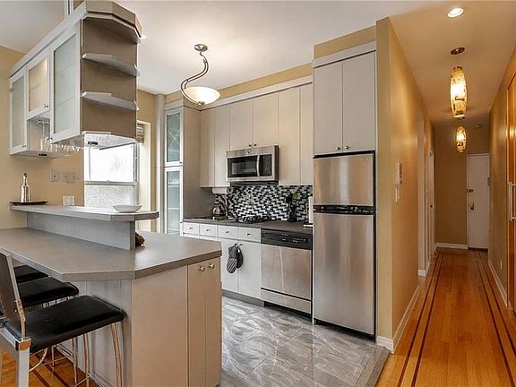 5th image of 1713 E 14th St #I