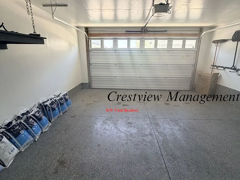 2803 N Airmen Ave — Photo 17