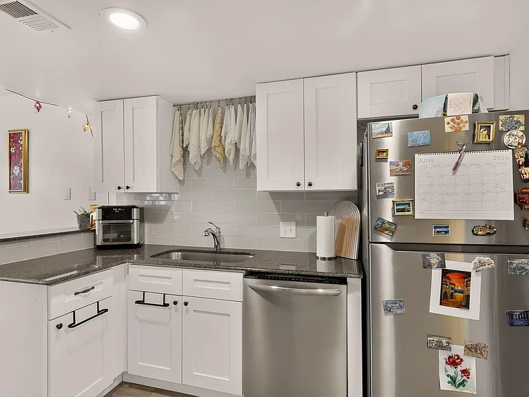 2613 Ektom Dr #C — Photo 9