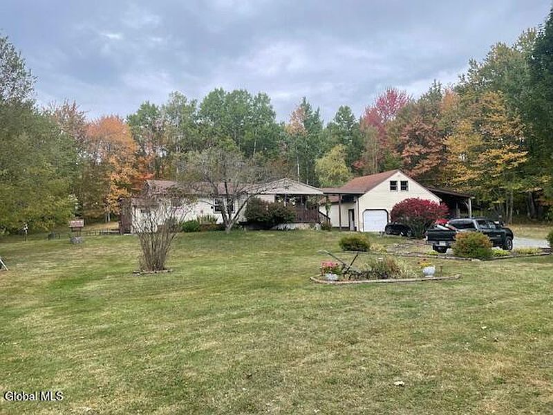 3rd image of 2696 Ny Highway 2