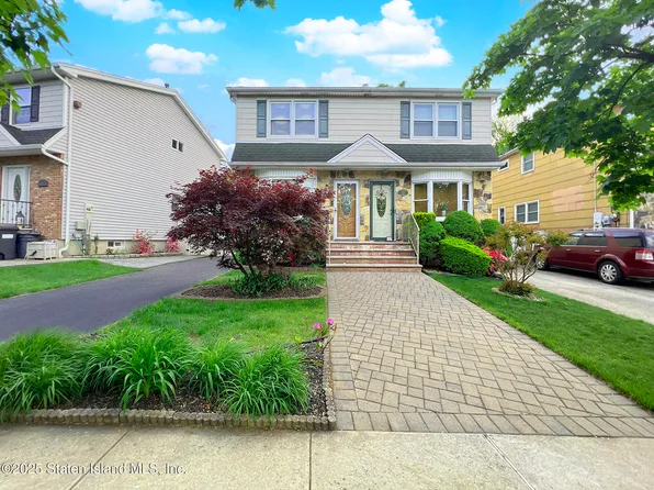 160 Tanglewood Dr, Staten Island, NY 10308