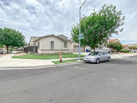 4th image of 3696 Southern Oak Dr