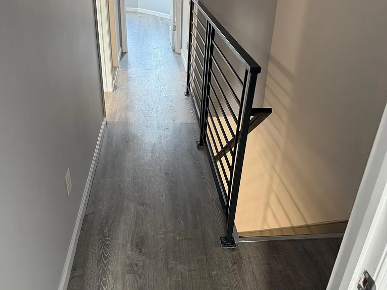 576 E Herman St — Photo 13