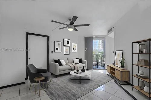102 SW 6th Ave #201 Photo 1