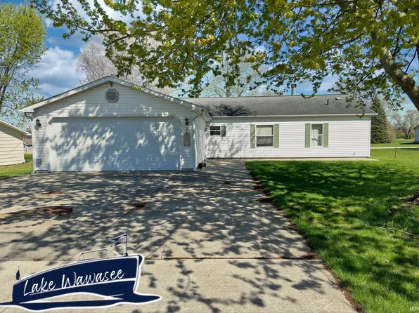 11604 NE Wawasee Dr, Syracuse, IN 46567