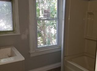 107 Maxfield St #2, New Bedford, MA 02740