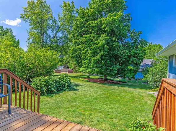 6309 EXCHANGE Street, Mcfarland, WI 53558