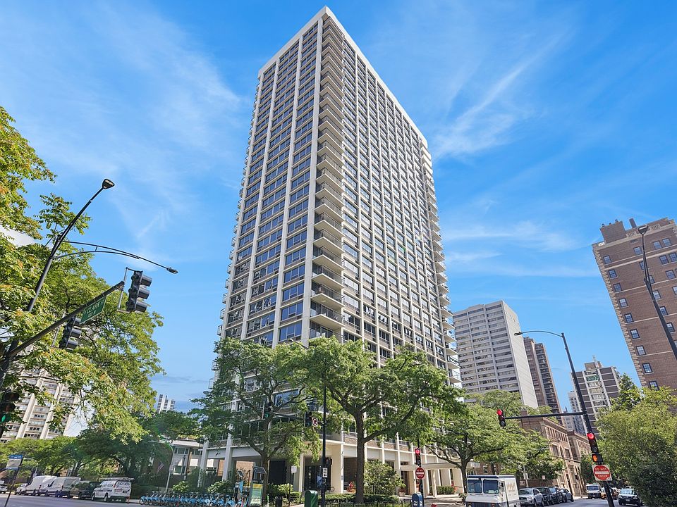 1st image of 88 W Schiller St #230103
