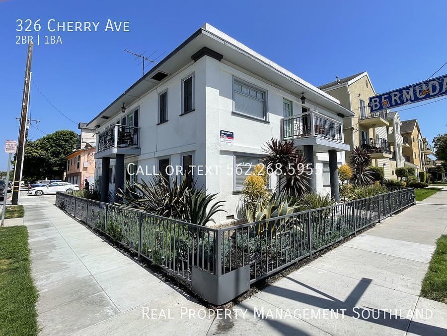 1st image of 326 Cherry Ave