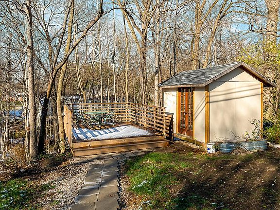4th image of 2764 River Park Dr