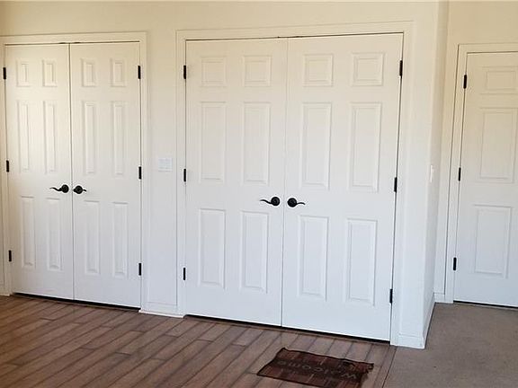 3rd image of 2265 E Choctaw Ln