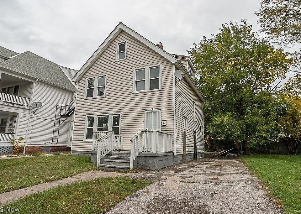 1st image of 771 E 91st St