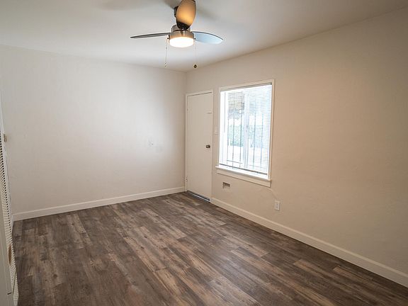 4th image of 2831 E 15th St