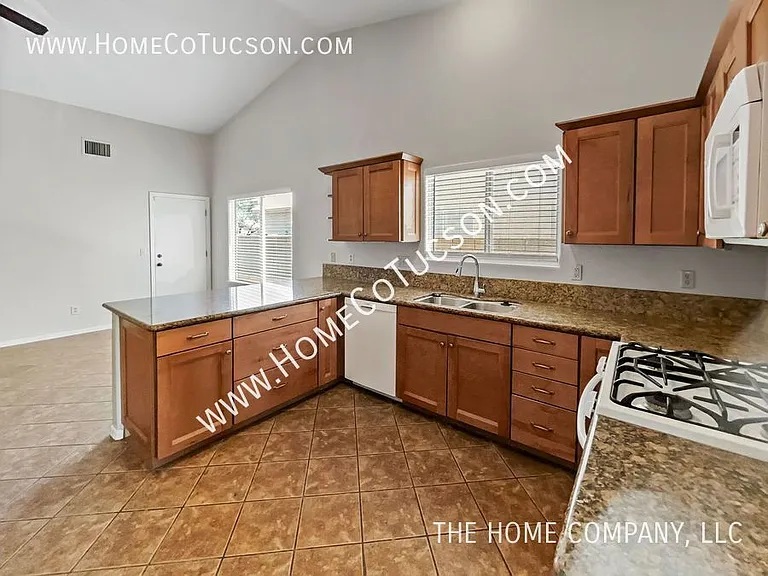 9232 E Big Sky Ln — Photo 12